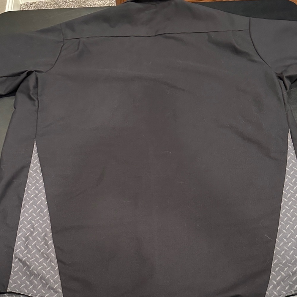 Men's Black and Gray Bowling Garage Casual Button Down Shirt from SEMA Show - Picture 9 of 9